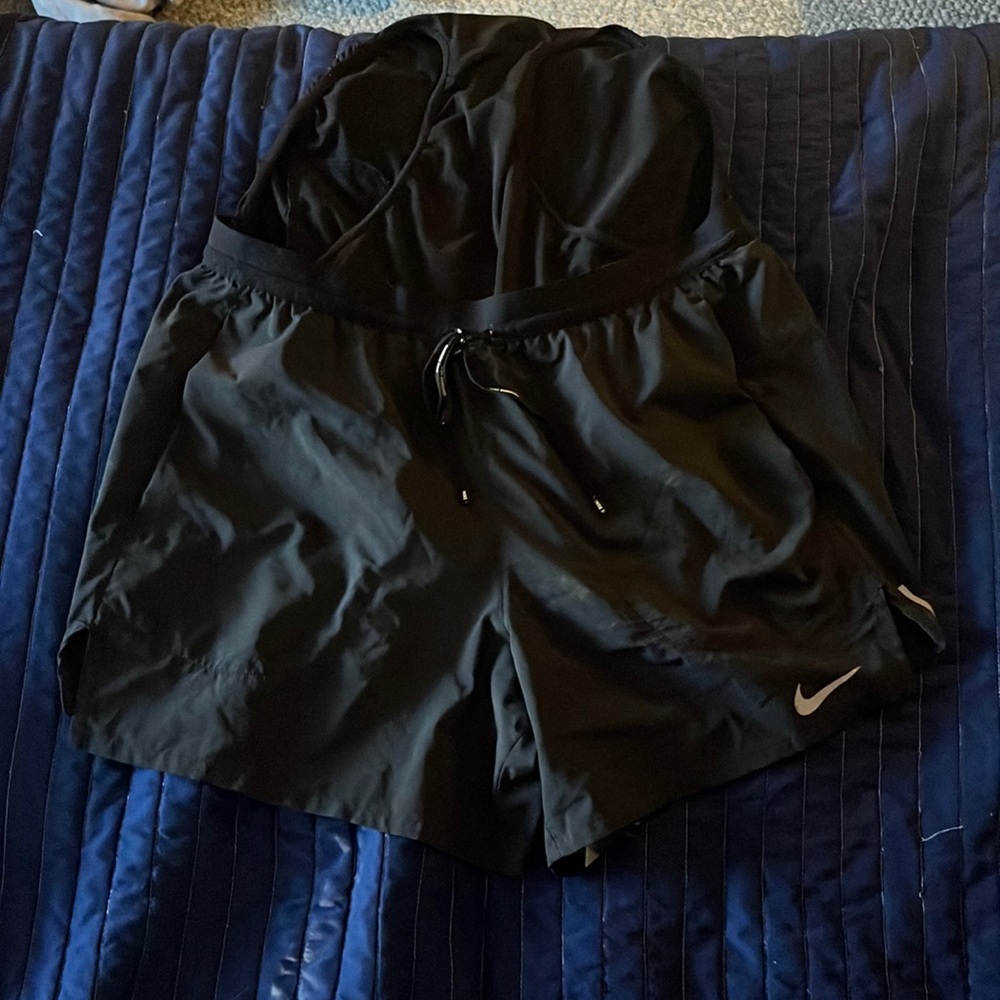 Men’s Nike shorts 5 inch inseam